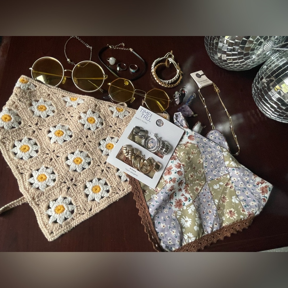 Bundle of Accessories